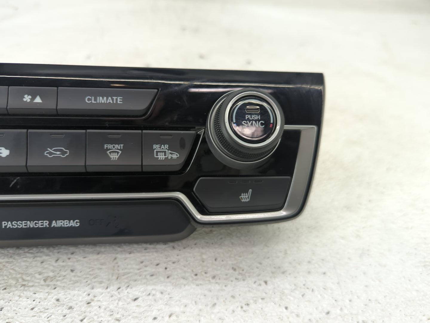 2017 Honda Crv Climate Control Module Temperature AC/Heater Replacement P/N:79620TLAA413M1 Fits Fits 2018 2019 2020 2021 202