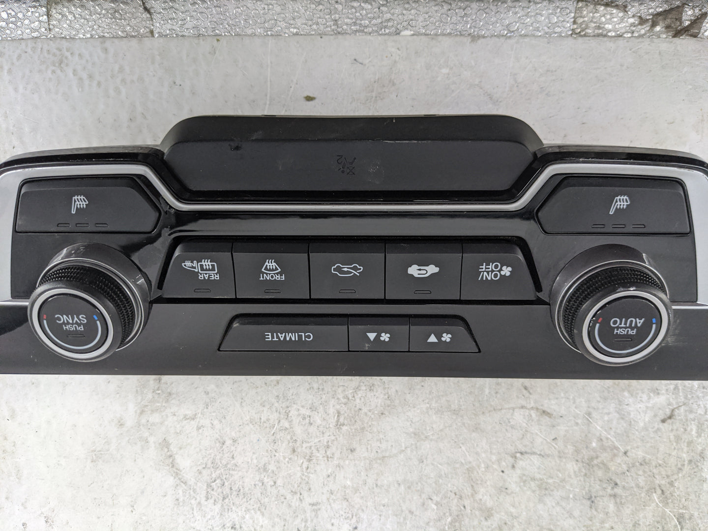2017 Honda Crv Climate Control Module Temperature AC/Heater Replacement P/N:79620TLAC413M1 Fits Fits 2018 2019 OEM Used Auto