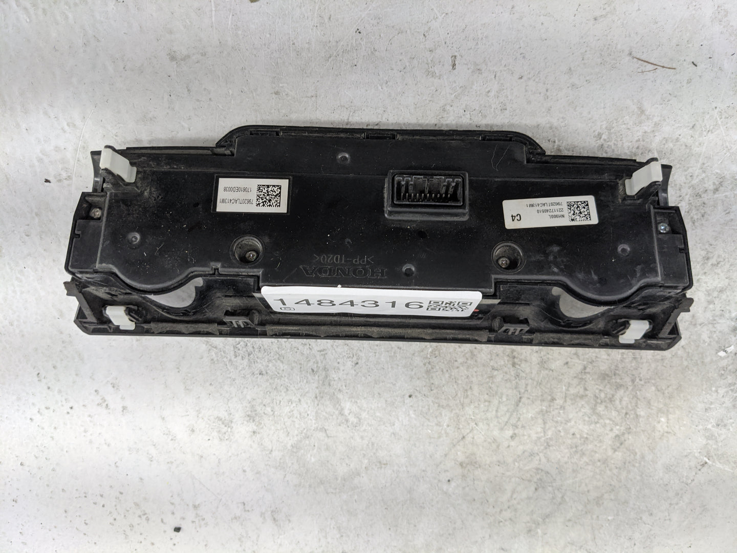 2017 Honda Crv Climate Control Module Temperature AC/Heater Replacement P/N:79620TLAC413M1 Fits Fits 2018 2019 OEM Used Auto