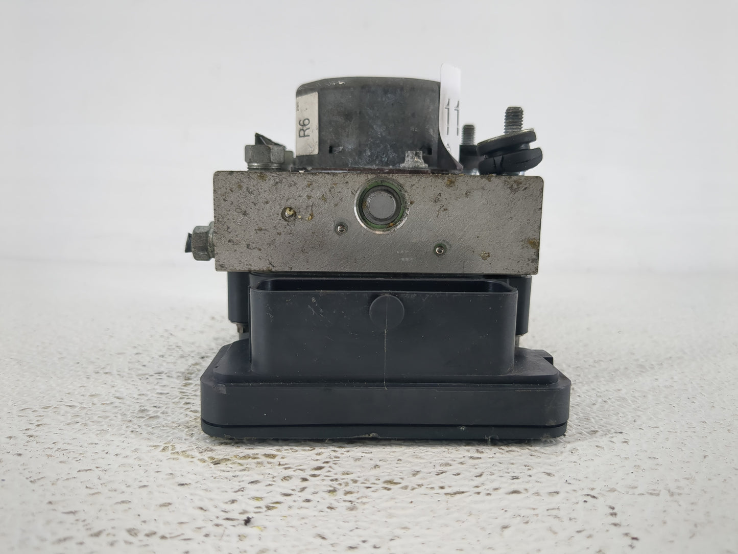 2017-2020 Honda Fit ABS Pump Control Module Replacement P/N:57110-T5R-A630-M1 Fits Fits 2017 2018 2019 2020 OEM Used Auto Pa