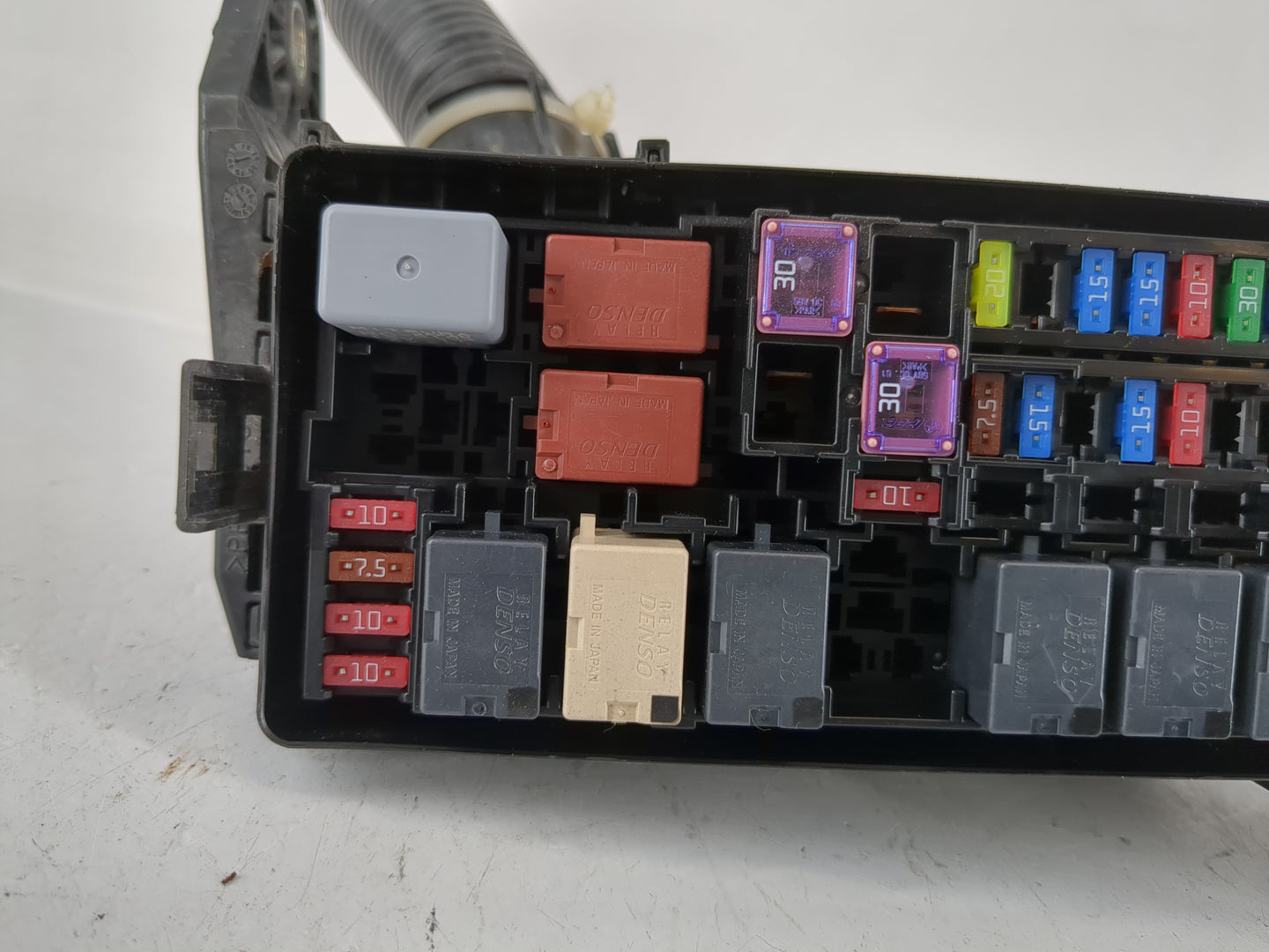 2015-2017 Honda Fit Fusebox Fuse Box Panel Relay Module Fits Fits 2015 2016 2017 OEM Used Auto Parts - Oemusedautoparts1.com
