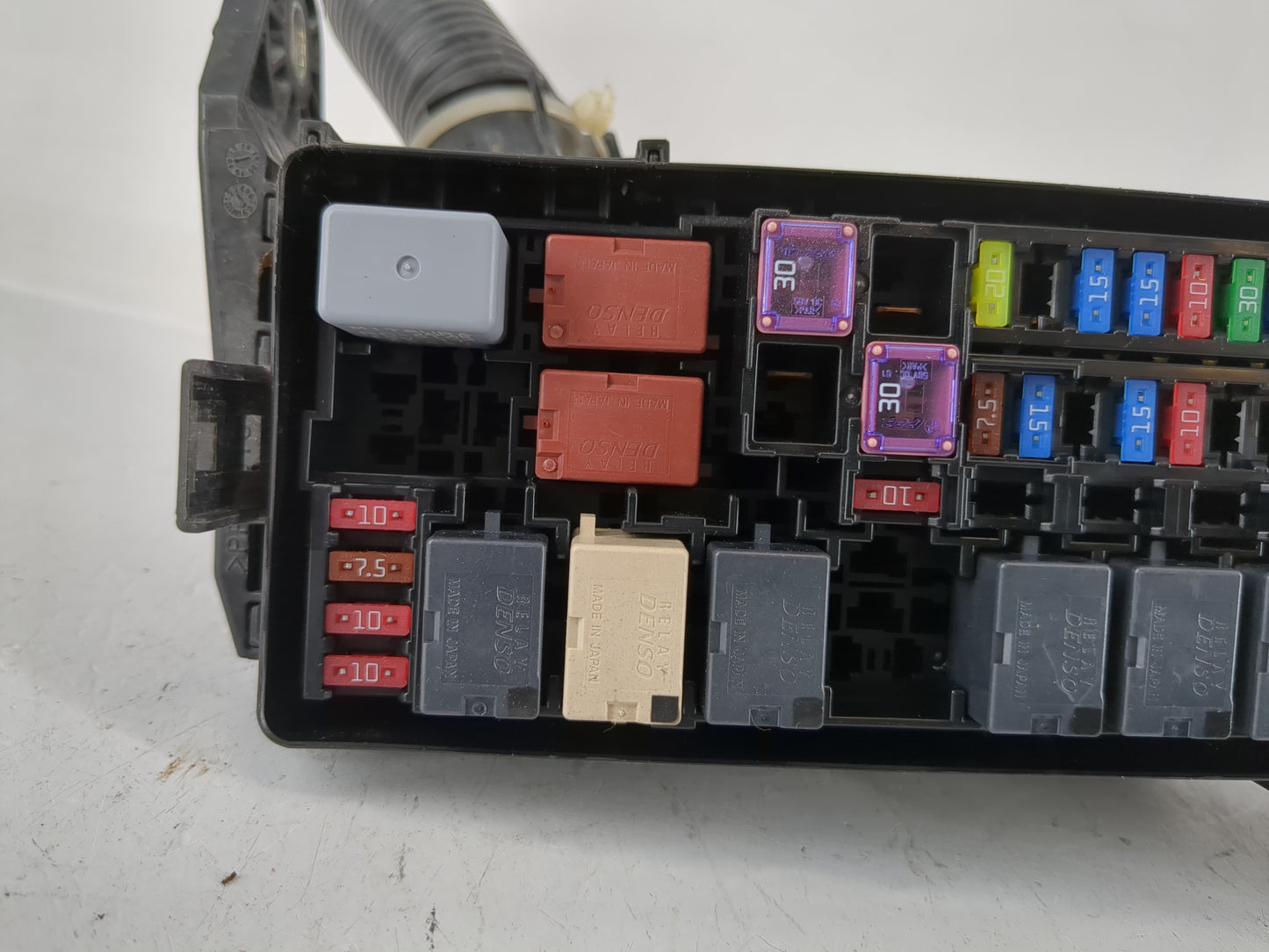 2015-2017 Honda Fit Fusebox Fuse Box Panel Relay Module Fits Fits 2015 2016 2017 OEM Used Auto Parts - Oemusedautoparts1.com