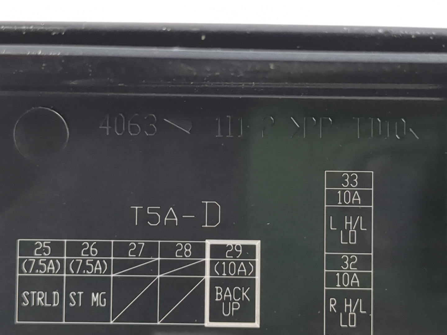 2015-2017 Honda Fit Fusebox Fuse Box Panel Relay Module Fits Fits 2015 2016 2017 OEM Used Auto Parts - Oemusedautoparts1.com