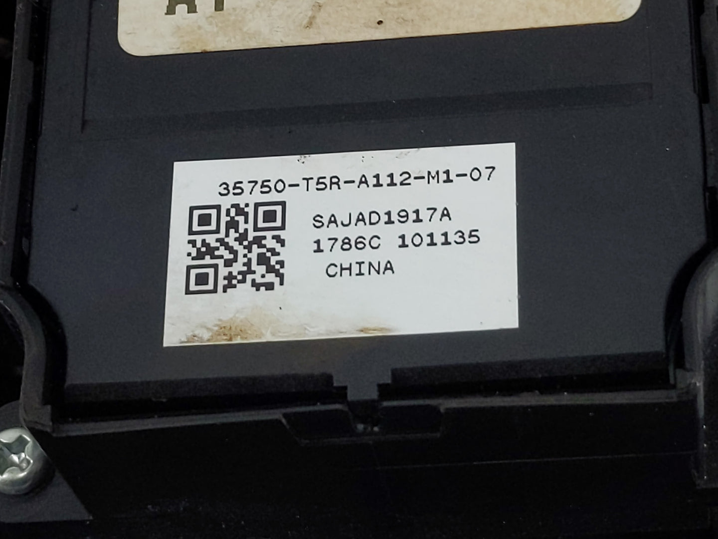 2015-2020 Honda Fit Master Power Window Switch Replacement Driver Side Left P/N:35750-T5R-A112-M1-07 35750T5RA112M1 Fits OEM