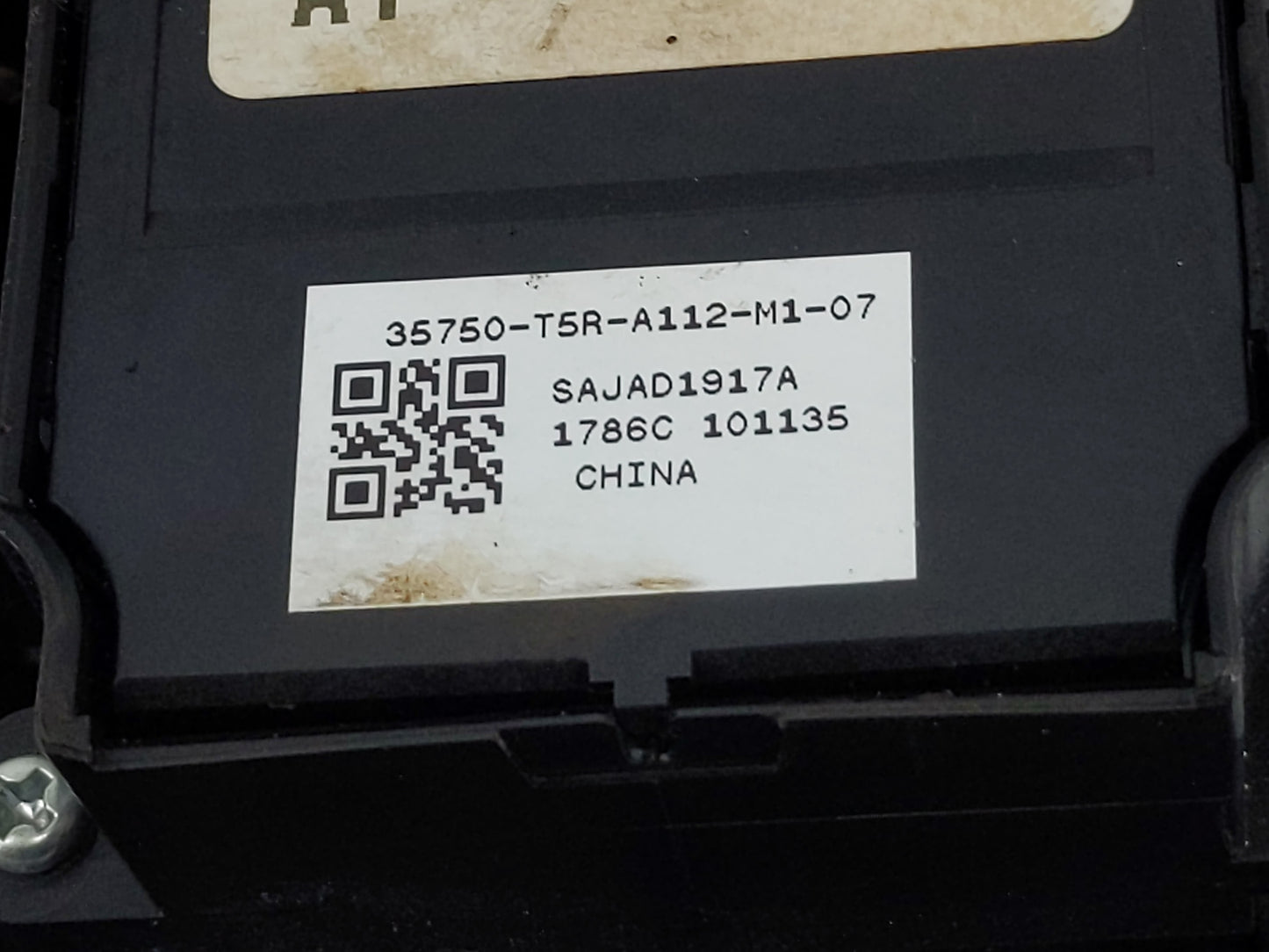 2015-2020 Honda Fit Master Power Window Switch Replacement Driver Side Left P/N:35750-T5R-A112-M1-07 35750T5RA112M1 Fits OEM