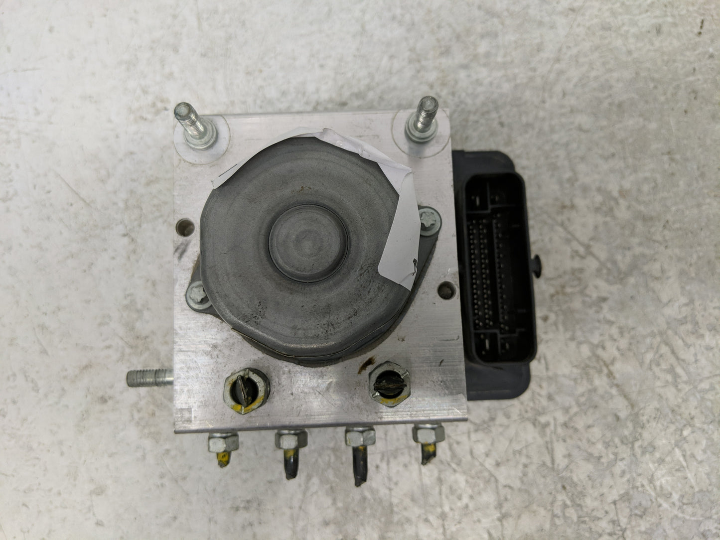 2017-2020 Honda Fit ABS Pump Control Module Replacement P/N:57110-T5R-A620-M1 2265106452, 0265956159 Fits Fits 2017 2018 201
