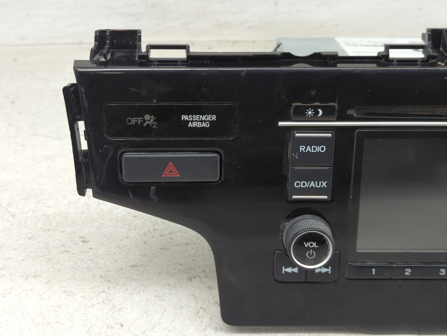 2017 Honda Fit Radio AM FM Cd Player Receiver Replacement P/N:39100-T5R-A81 Fits OEM Used Auto Parts - Oemusedautoparts1.com