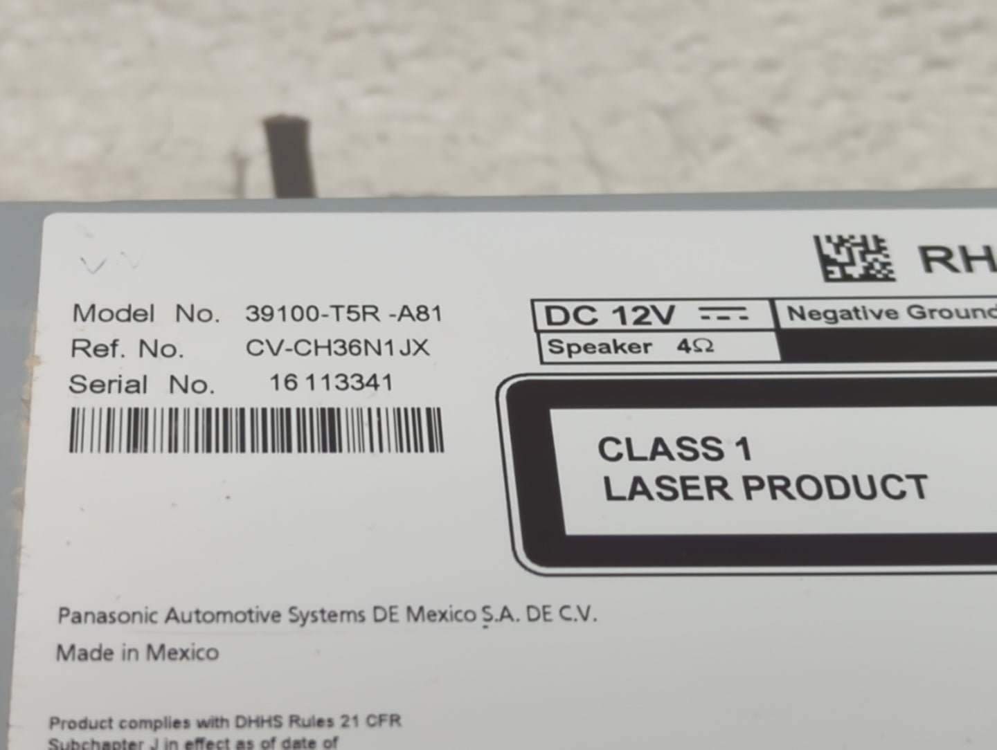 2017 Honda Fit Radio AM FM Cd Player Receiver Replacement P/N:39100-T5R-A81 Fits OEM Used Auto Parts - Oemusedautoparts1.com