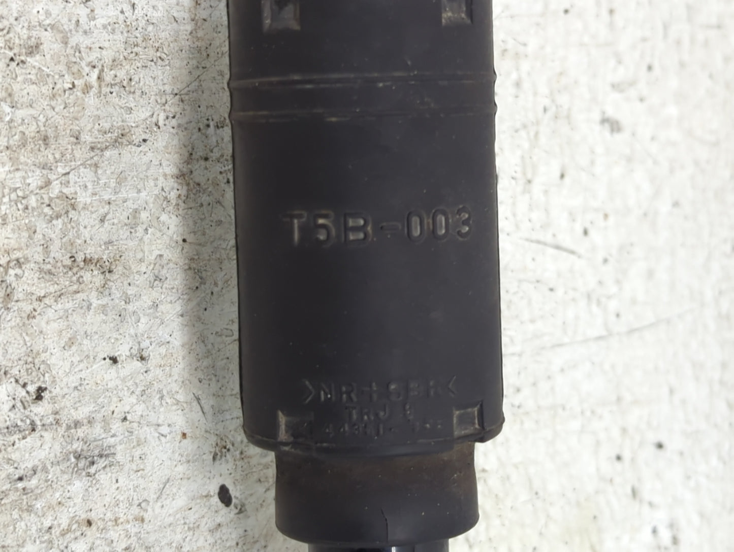 2016-2017 Honda Fit Axle Shaft Front Passenger Cv C/v - Oemusedautoparts1.com