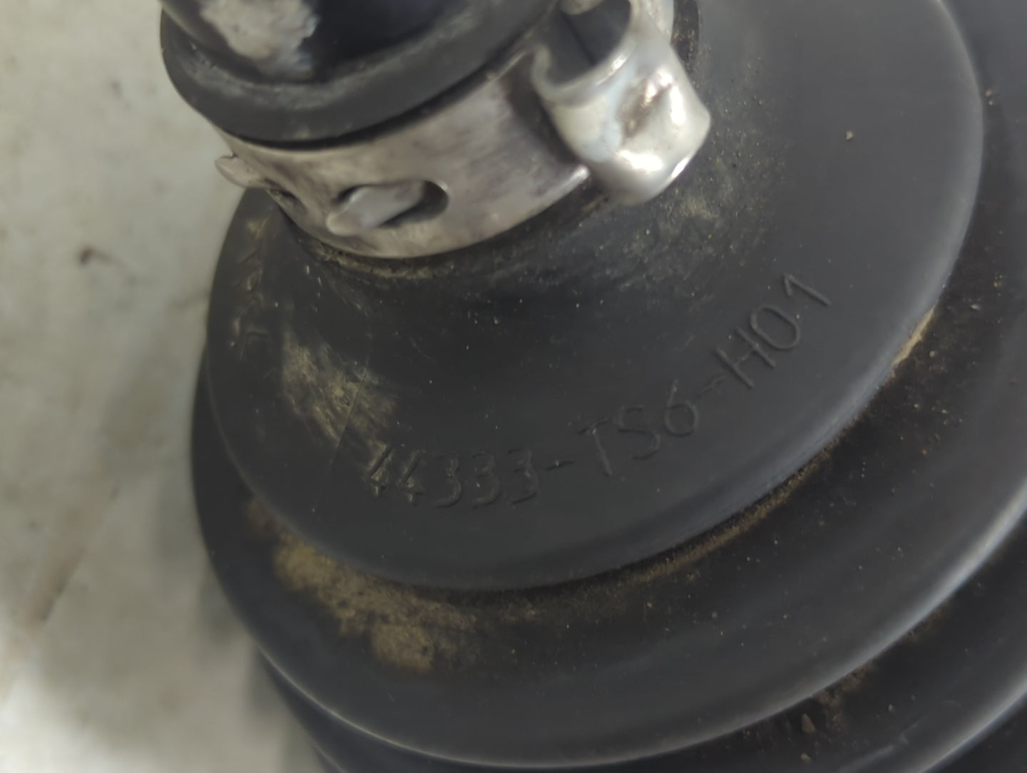 2016-2017 Honda Fit Axle Shaft Front Driver Cv C/v - Oemusedautoparts1.com