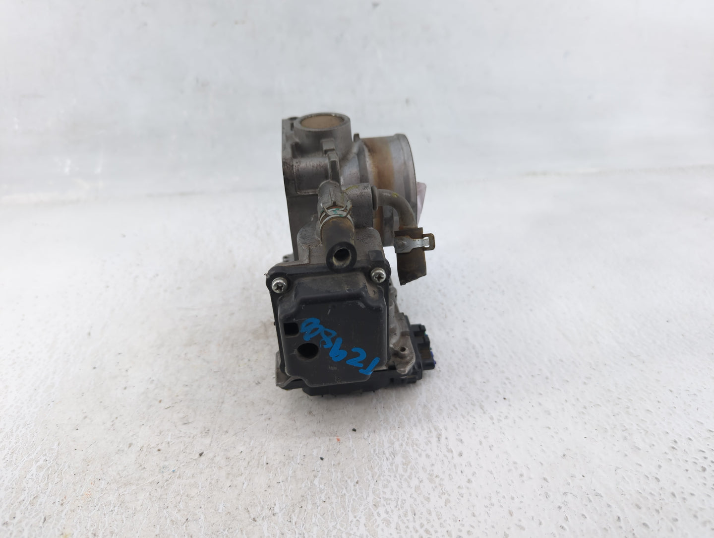 2017 Honda Fit Throttle Body P/N:GMG1A 61227 Fits OEM Used Auto Parts - Oemusedautoparts1.com