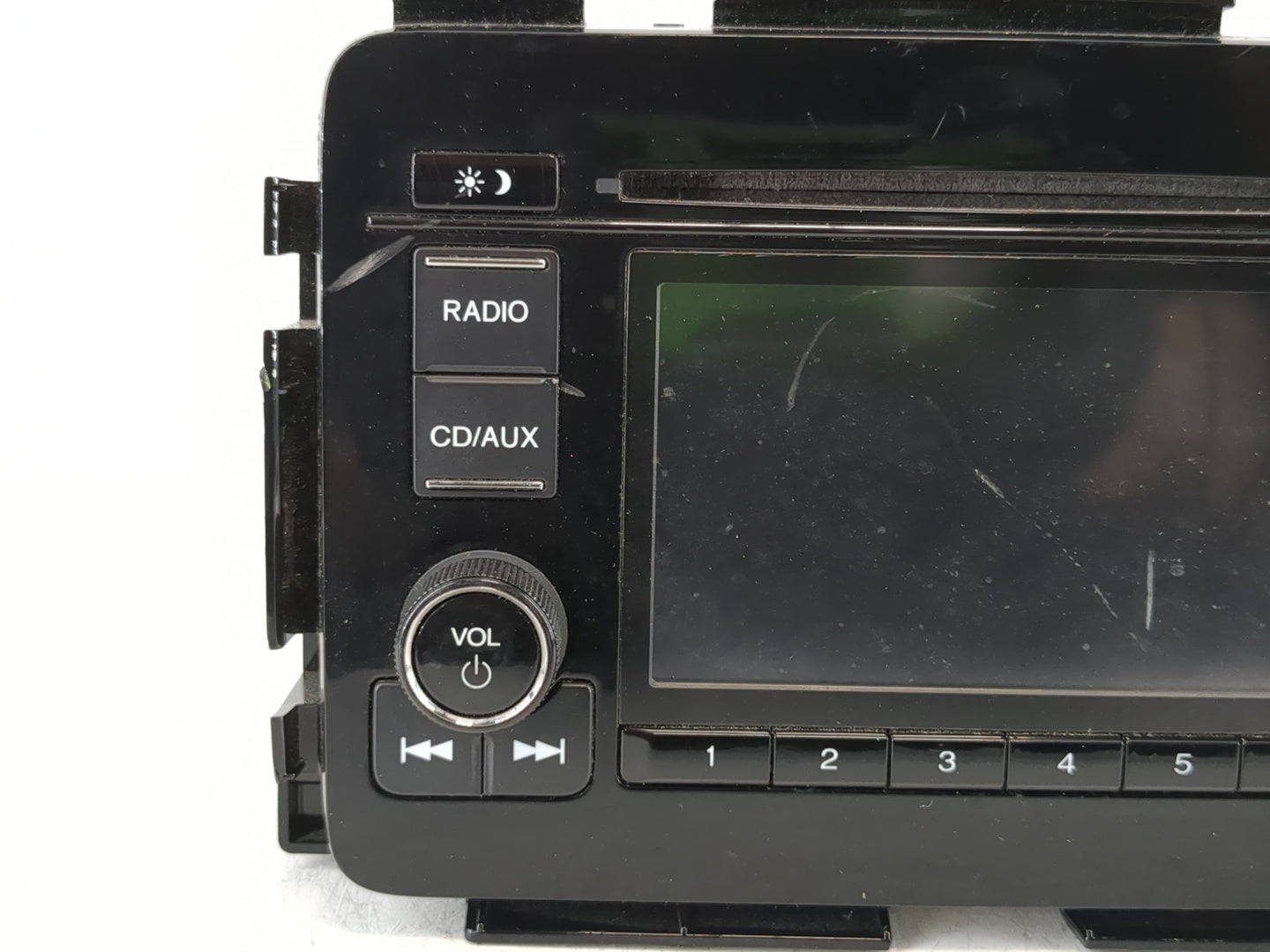 2017 Honda Hr-V Radio AM FM Cd Player Receiver Replacement P/N:39100-T7W-A81 Fits OEM Used Auto Parts - Oemusedautoparts1.co