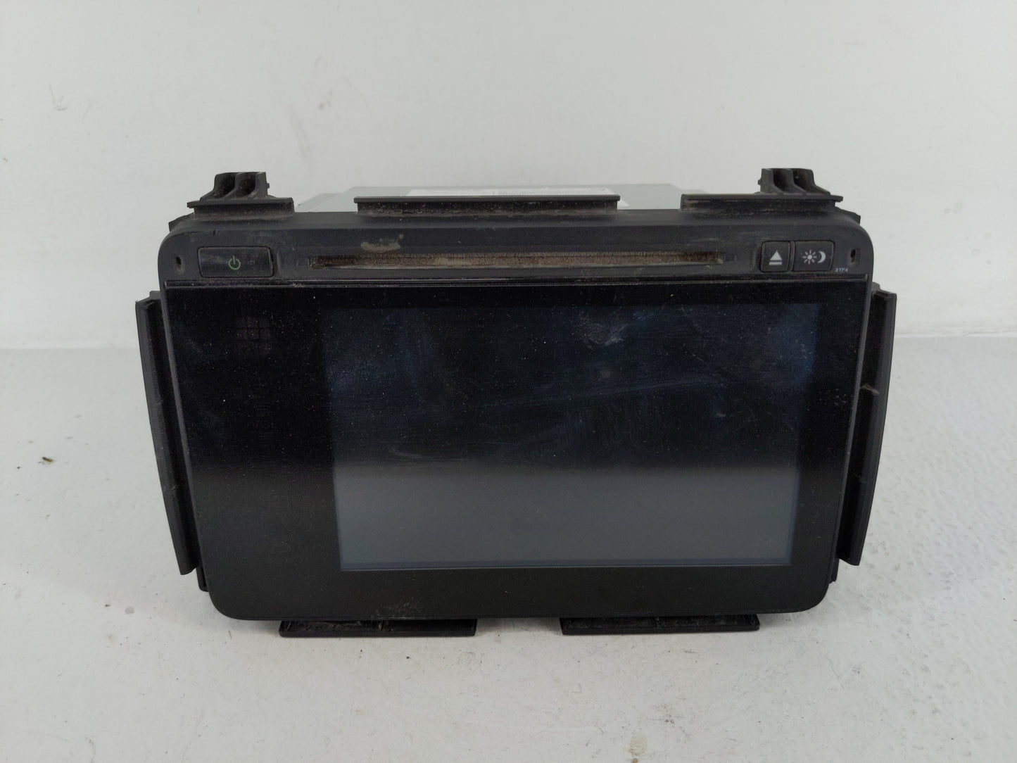 2017 Honda Hr-V Radio AM FM Cd Player Receiver Replacement P/N:39100-T7W-A210-M1 Fits OEM Used Auto Parts - Oemusedautoparts