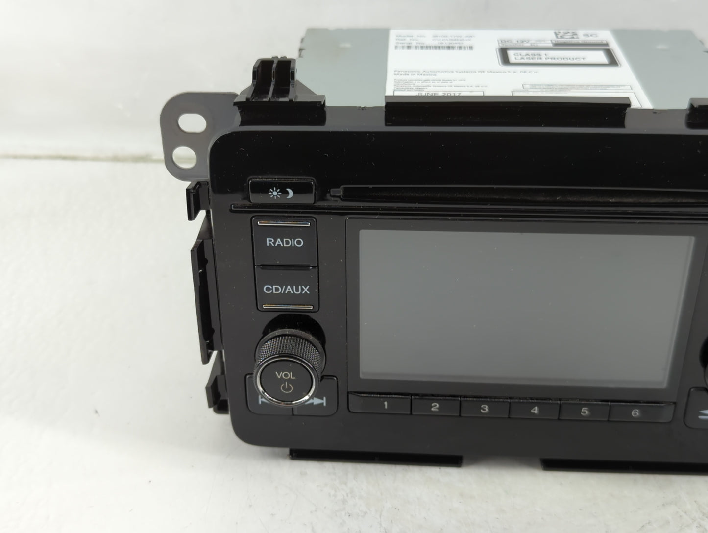 2017 Honda Hr-V Radio AM FM Cd Player Receiver Replacement P/N:39100-T7W-A81 Fits OEM Used Auto Parts - Oemusedautoparts1.co