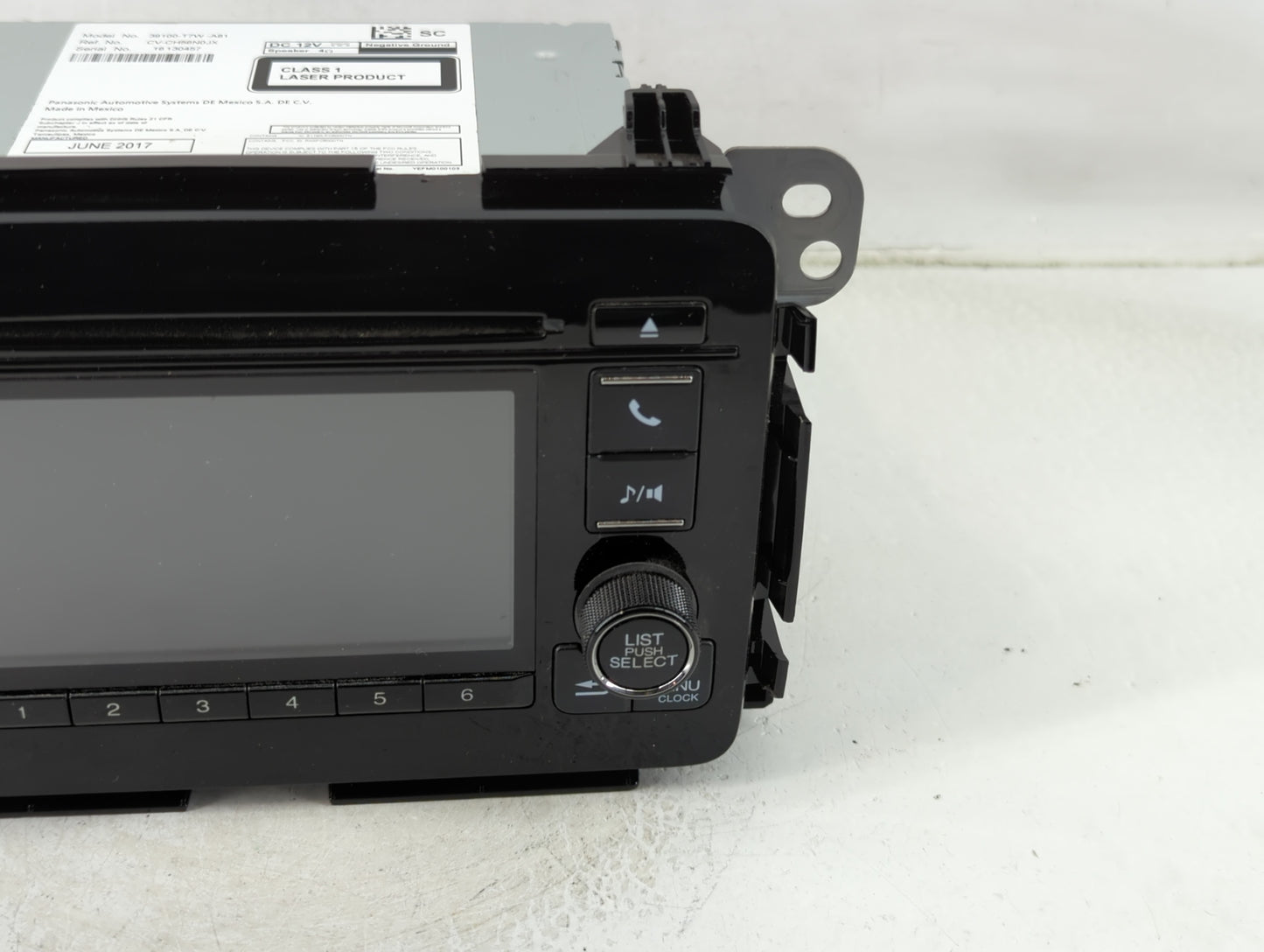 2017 Honda Hr-V Radio AM FM Cd Player Receiver Replacement P/N:39100-T7W-A81 Fits OEM Used Auto Parts - Oemusedautoparts1.co