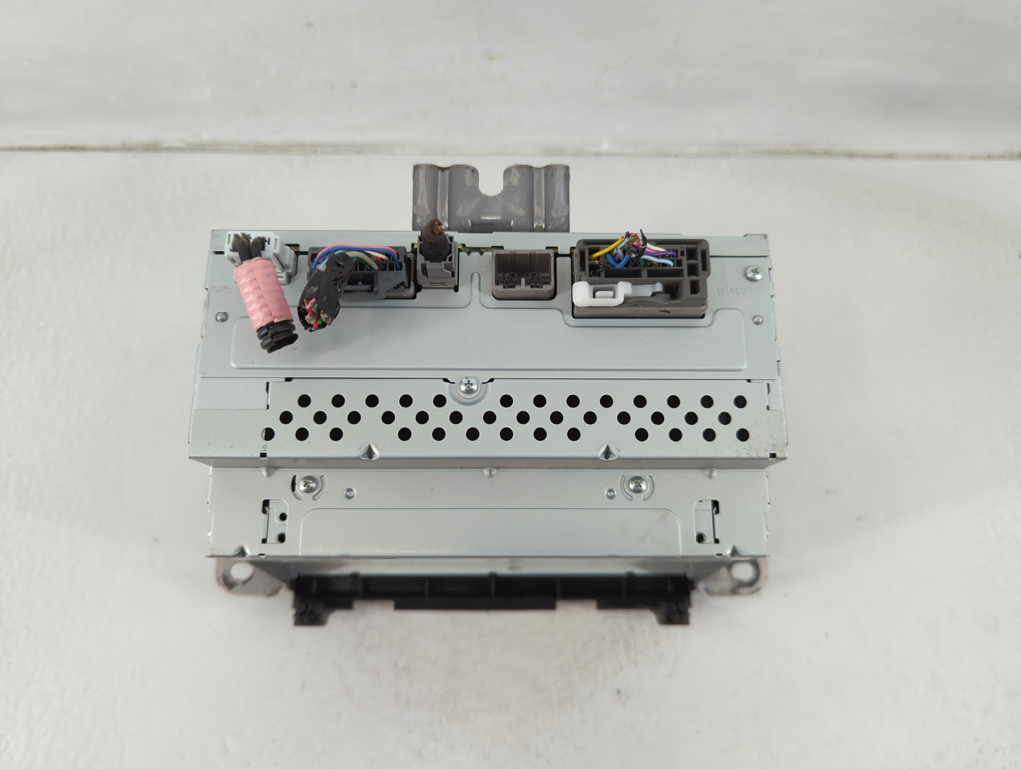 2017 Honda Hr-V Radio AM FM Cd Player Receiver Replacement P/N:39100-T7W-A81 Fits OEM Used Auto Parts - Oemusedautoparts1.co