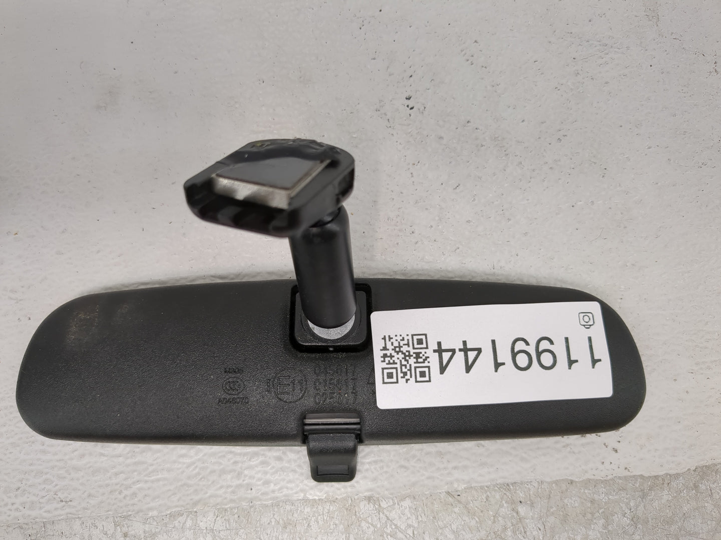 2016-2022 Honda Hr-V Interior Rear View Mirror Replacement OEM P/N:E11015617 E11025617 Fits OEM Used Auto Parts - Oemusedaut