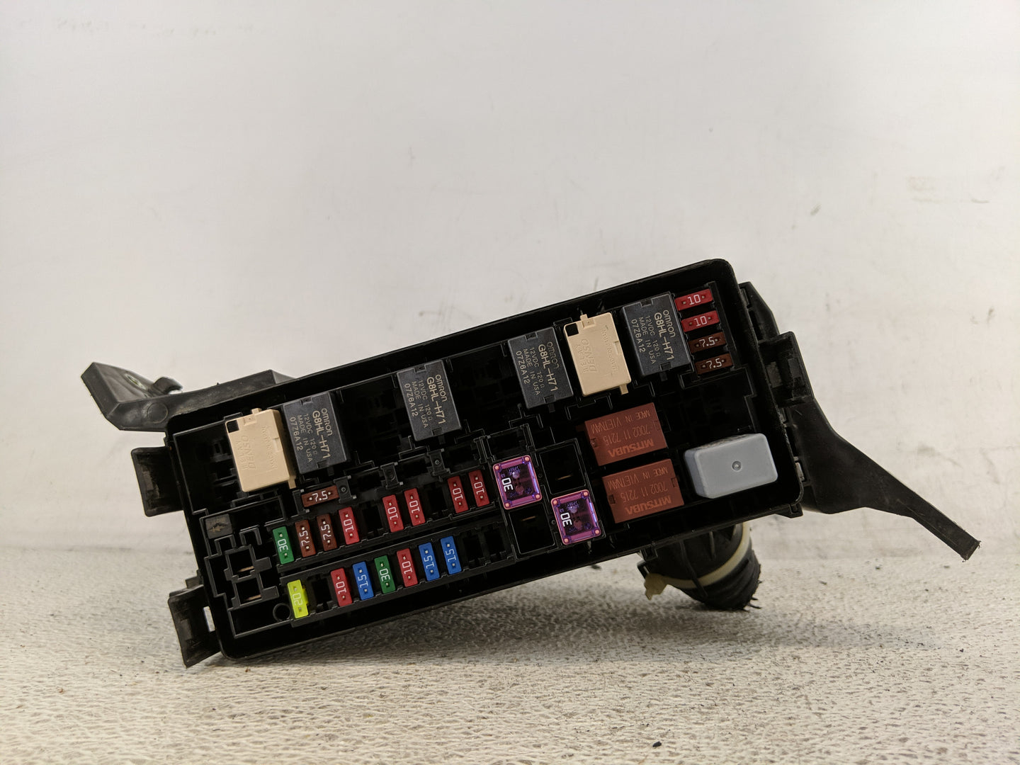 2016-2018 Honda Hr-V Fusebox Fuse Box Panel Relay Module Fits Fits 2016 2017 2018 OEM Used Auto Parts - Oemusedautoparts1.co