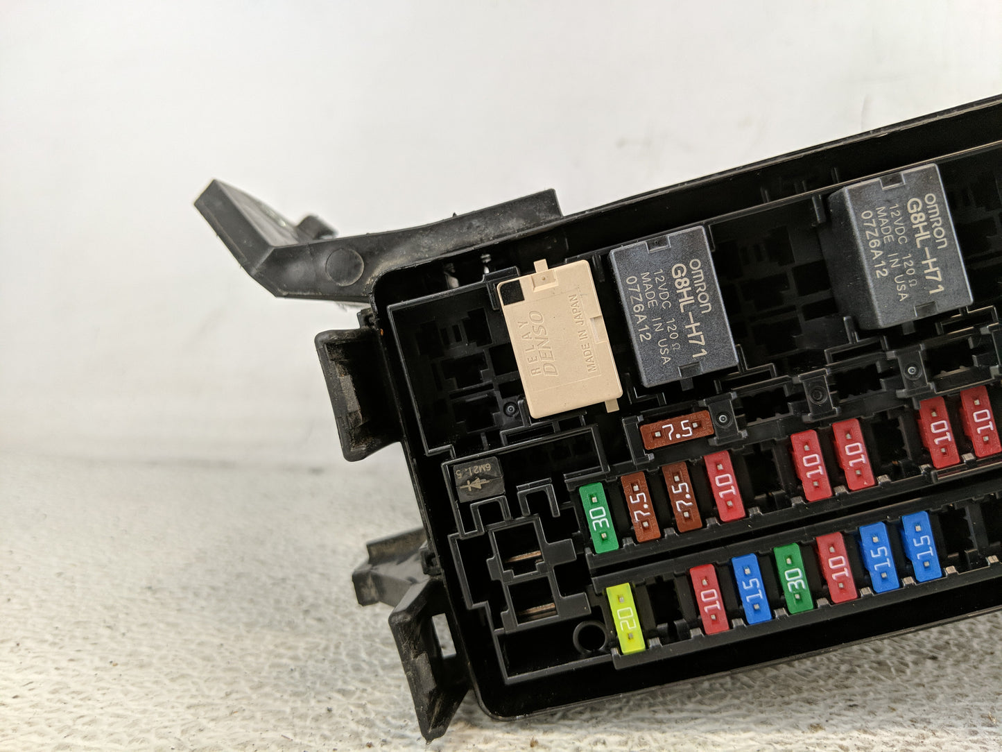 2016-2018 Honda Hr-V Fusebox Fuse Box Panel Relay Module Fits Fits 2016 2017 2018 OEM Used Auto Parts - Oemusedautoparts1.co