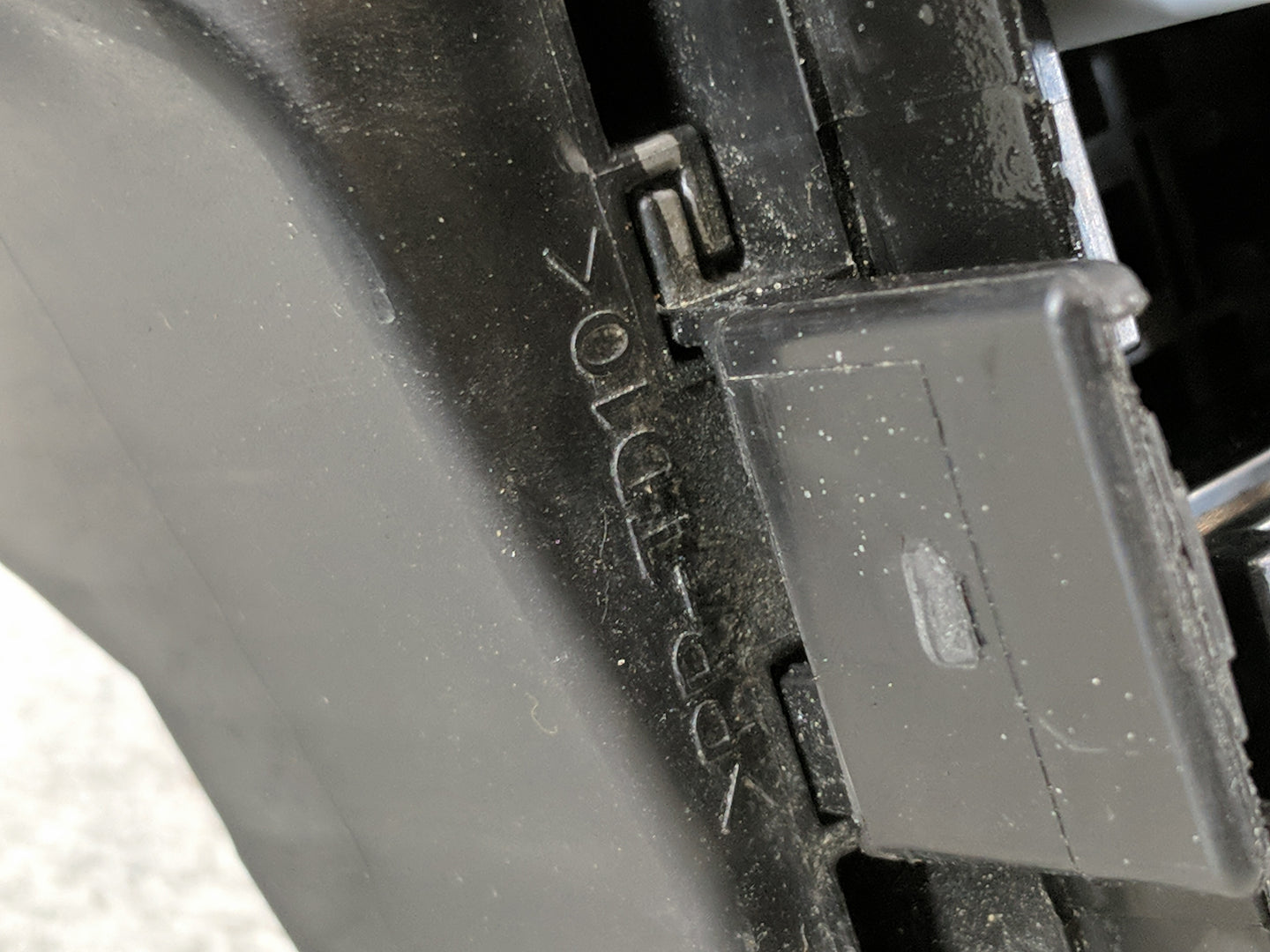 2016-2018 Honda Hr-V Fusebox Fuse Box Panel Relay Module Fits Fits 2016 2017 2018 OEM Used Auto Parts - Oemusedautoparts1.co