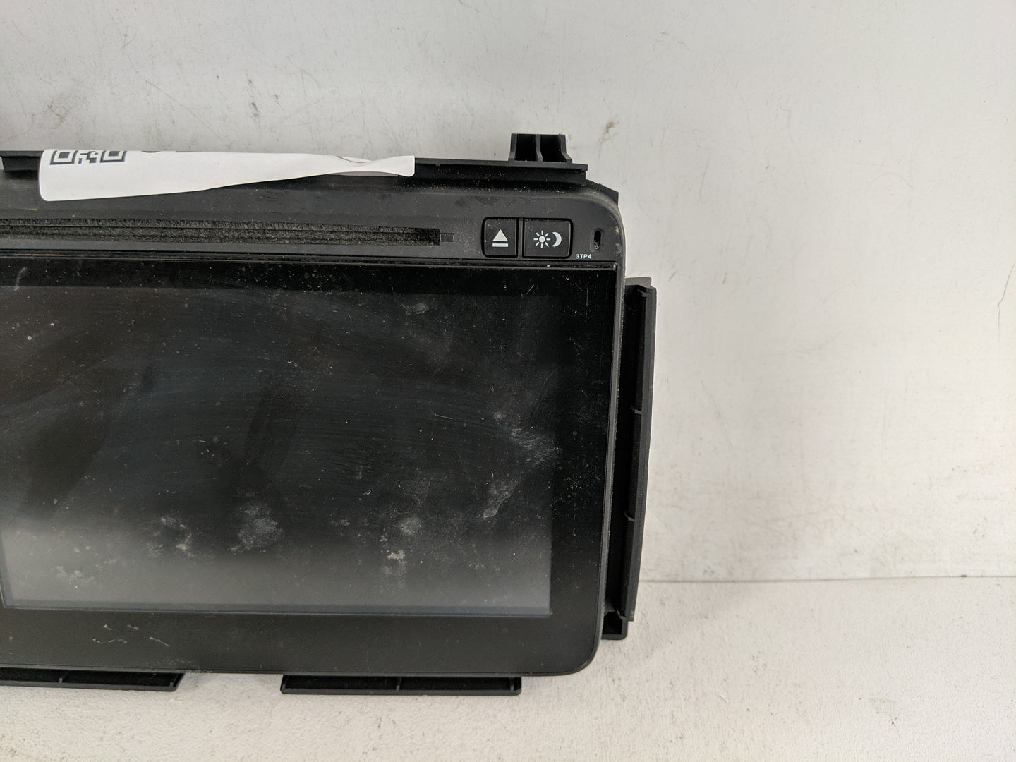 2017 Honda Hr-V Radio AM FM Cd Player Receiver Replacement Fits OEM Used Auto Parts - Oemusedautoparts1.com