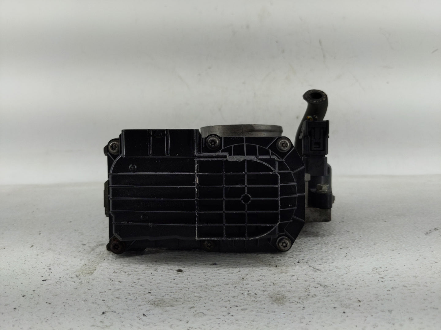 2016-2022 Honda Hr-V Throttle Body Fits Fits 2012 2013 2014 2015 2016 2017 2018 2019 2020 2021 2022 OEM Used Auto Parts - Oe