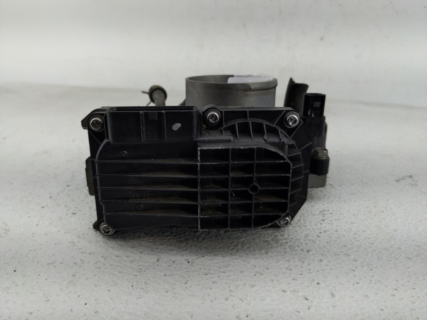 2016-2022 Honda Hr-V Throttle Body Fits Fits 2012 2013 2014 2015 2016 2017 2018 2019 2020 2021 2022 OEM Used Auto Parts - Oe