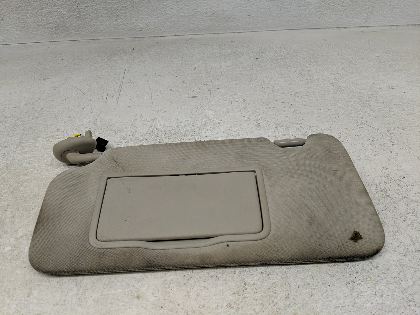 2016-2022 Honda Hr-V Sun Visor Shade Replacement Driver Left Mirror Fits Fits 2016 2017 2018 2019 2020 2021 2022 OEM Used Au