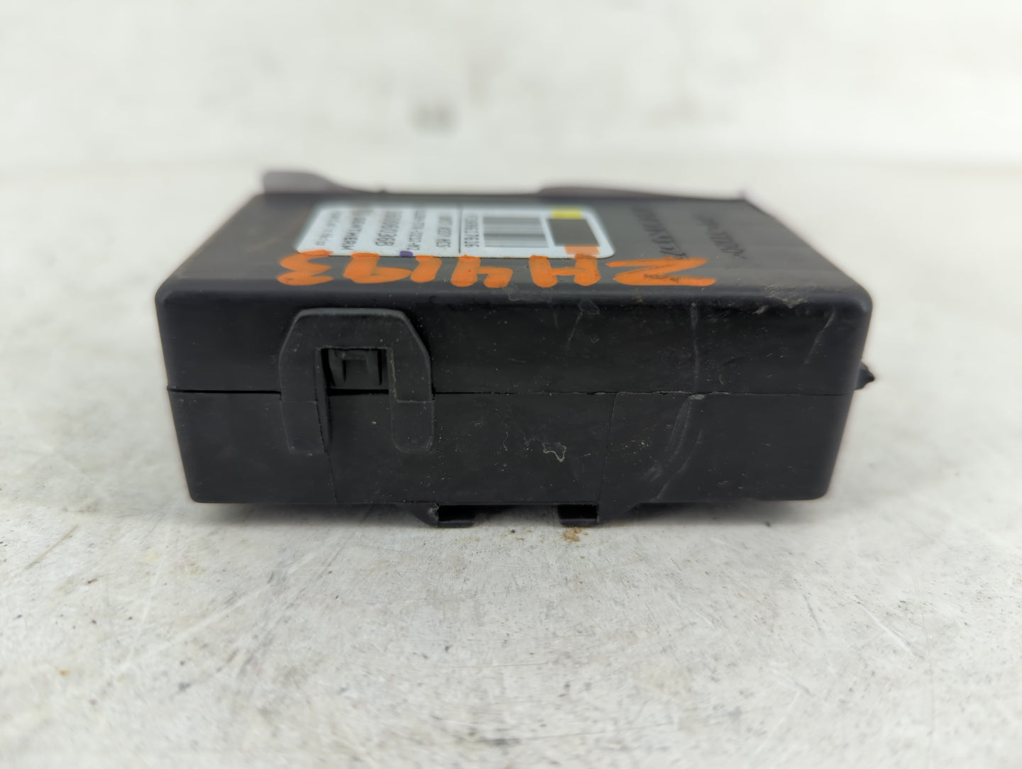 2016-2018 Honda Hr-v Chassis Control Module Ccm Bcm Body Control - Oemusedautoparts1.com