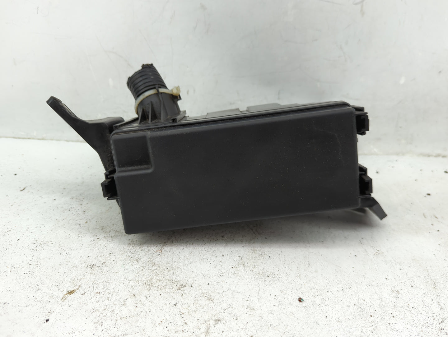 2016-2018 Honda Hr-V Fusebox Fuse Box Panel Relay Module Fits Fits 2016 2017 2018 OEM Used Auto Parts - Oemusedautoparts1.co