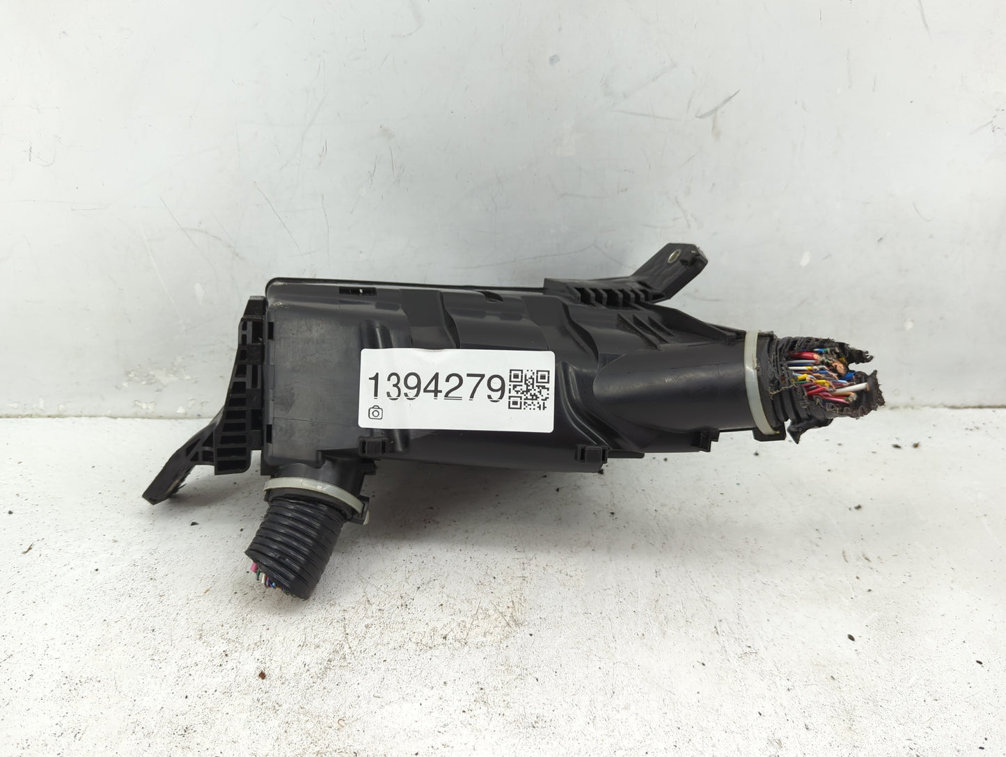 2016-2018 Honda Hr-V Fusebox Fuse Box Panel Relay Module Fits Fits 2016 2017 2018 OEM Used Auto Parts - Oemusedautoparts1.co