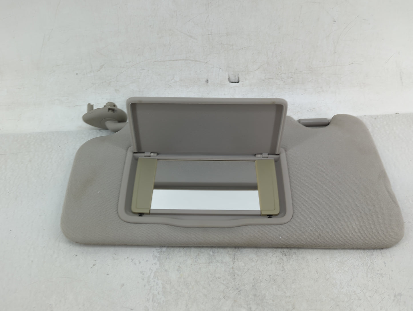 2016-2022 Honda Hr-V Sun Visor Shade Replacement Driver Left Mirror Fits Fits 2016 2017 2018 2019 2020 2021 2022 OEM Used Au