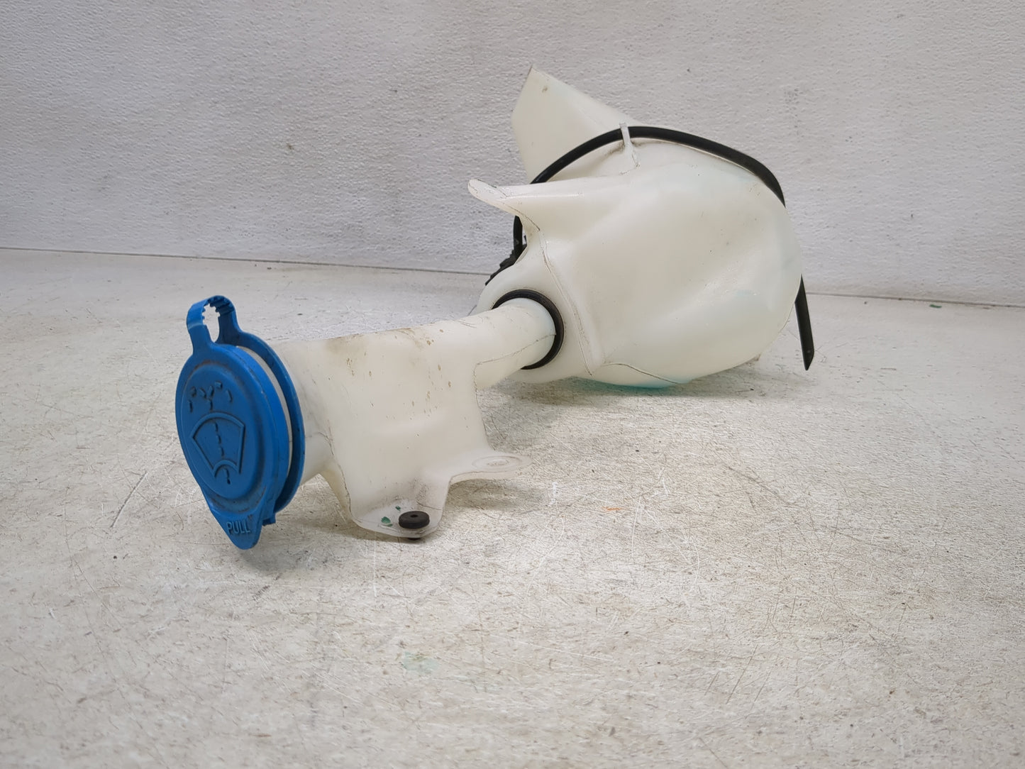 2016-2022 Honda Hr-v Windshield Washer Fluid Reservoir Bottle Oem - Oemusedautoparts1.com