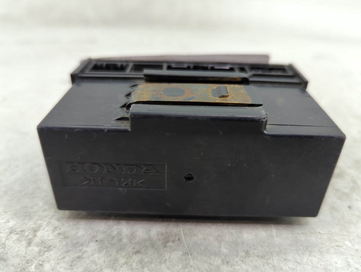 2016-2018 Honda Hr-v Body Control Module Bcm - Oemusedautoparts1.com