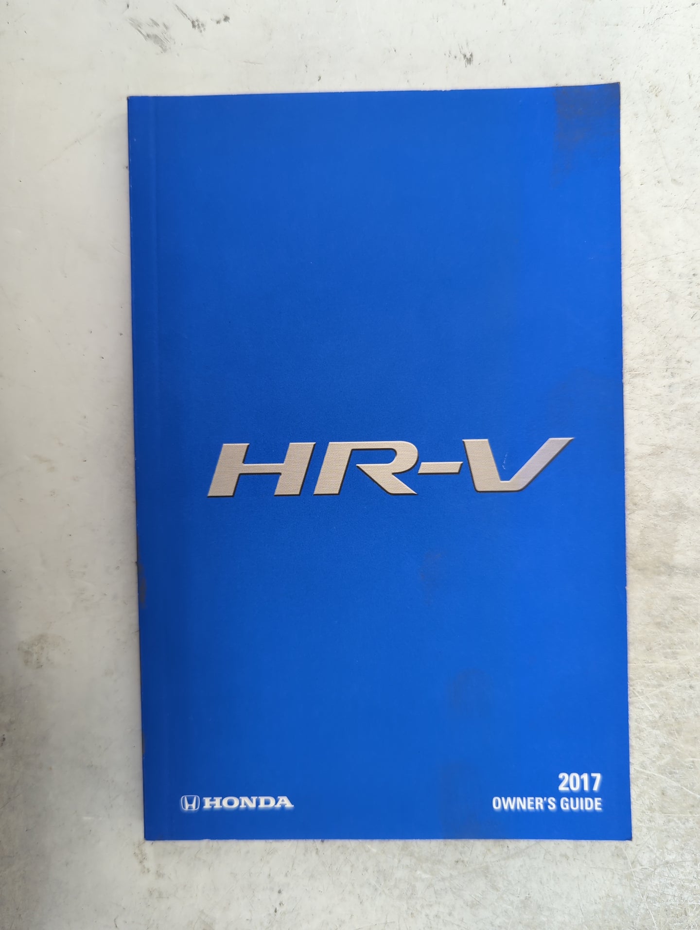2017 Honda Hr-V Owners Manual Book Guide P/N:A0G05273 31T7AG11, 00X31-T7A-G111 OEM Used Auto Parts - Oemusedautoparts1.com