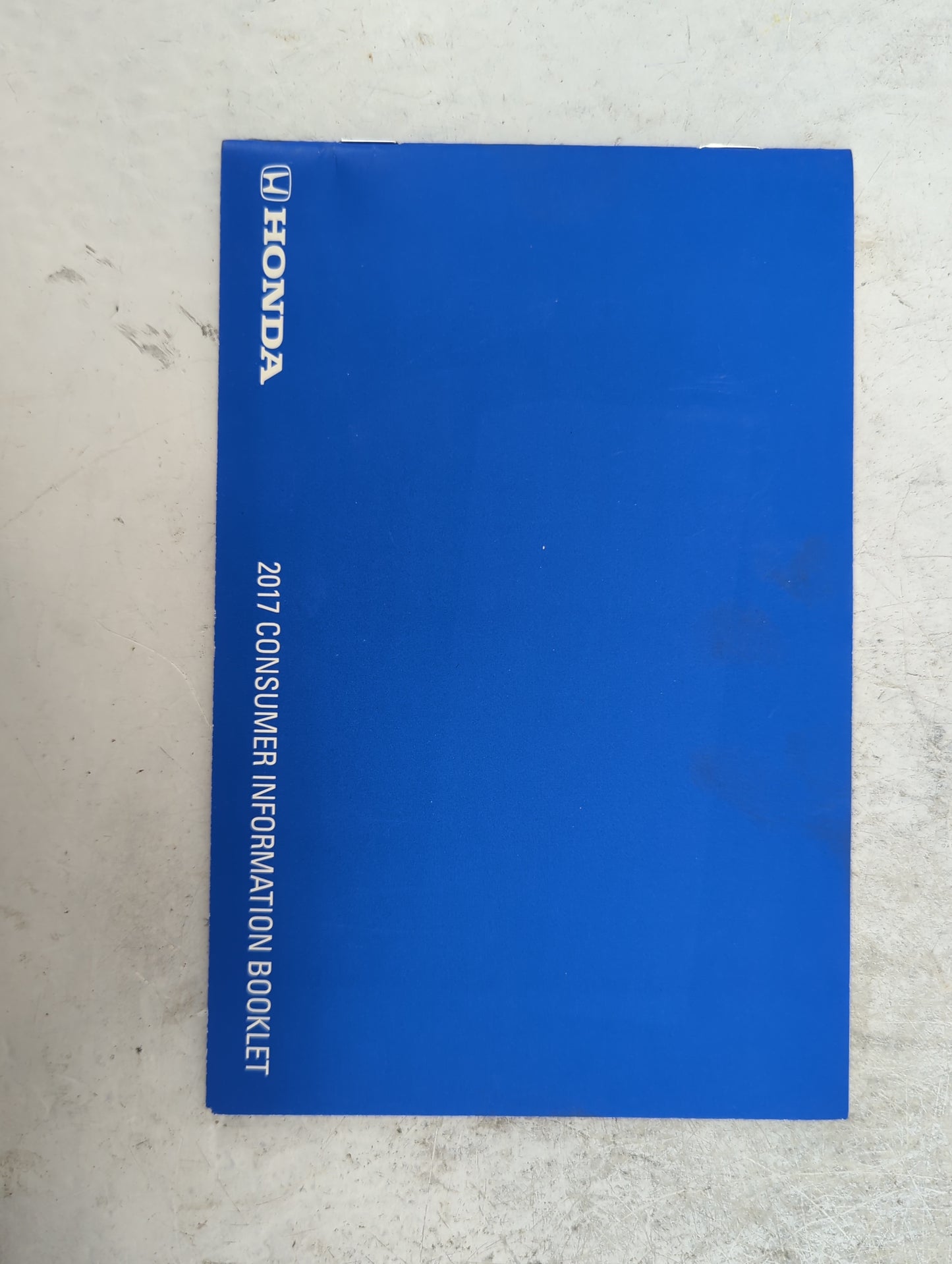 2017 Honda Hr-V Owners Manual Book Guide P/N:A0G05273 31T7AG11, 00X31-T7A-G111 OEM Used Auto Parts - Oemusedautoparts1.com