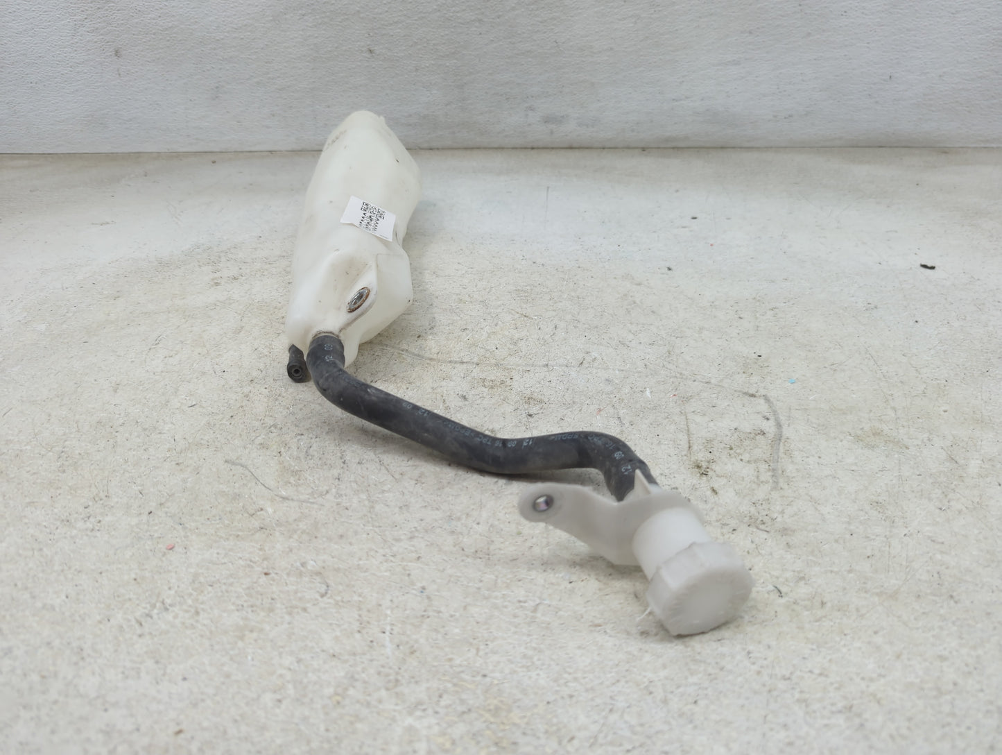 2016-2022 Honda Hr-v Radiator Coolant Overflow Expansion Tank Bottle 1465696 - Oemusedautoparts1.com
