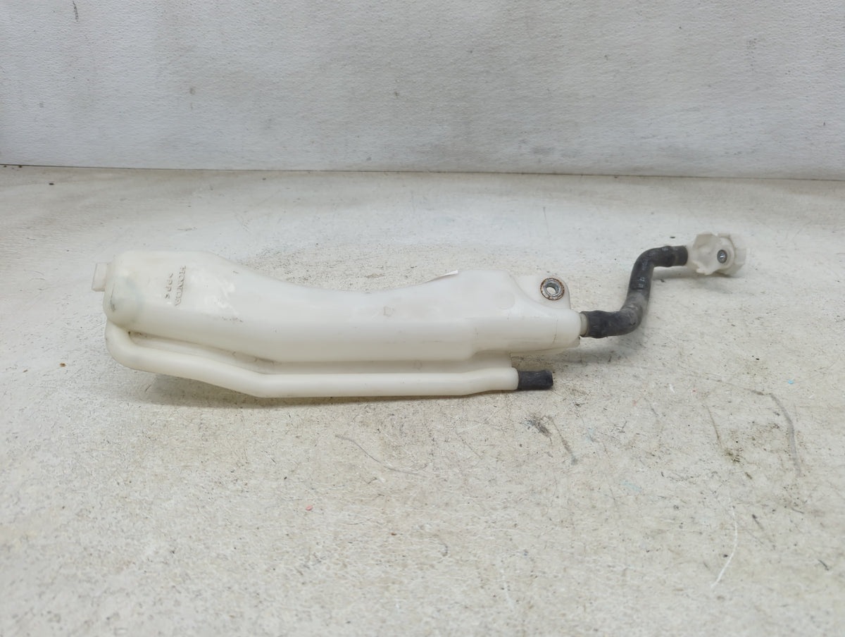 2016-2022 Honda Hr-v Radiator Coolant Overflow Expansion Tank Bottle 1465696 - Oemusedautoparts1.com