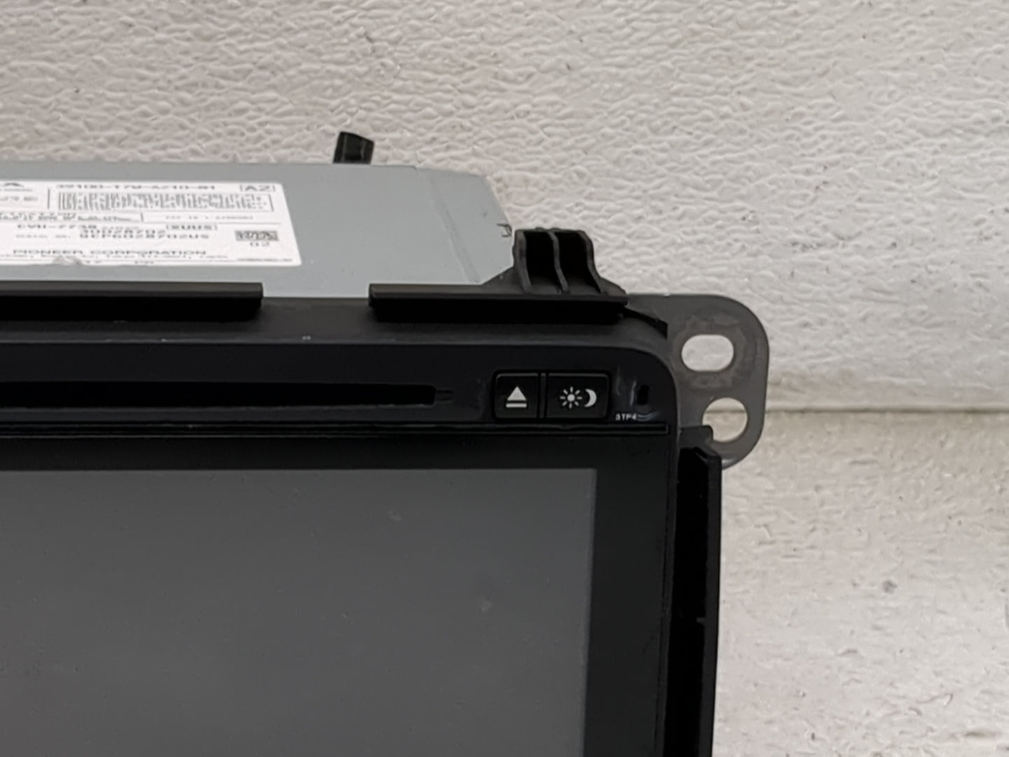 2017-2017 Honda Hr-v Radio Display Info Screen Oem - Oemusedautoparts1.com