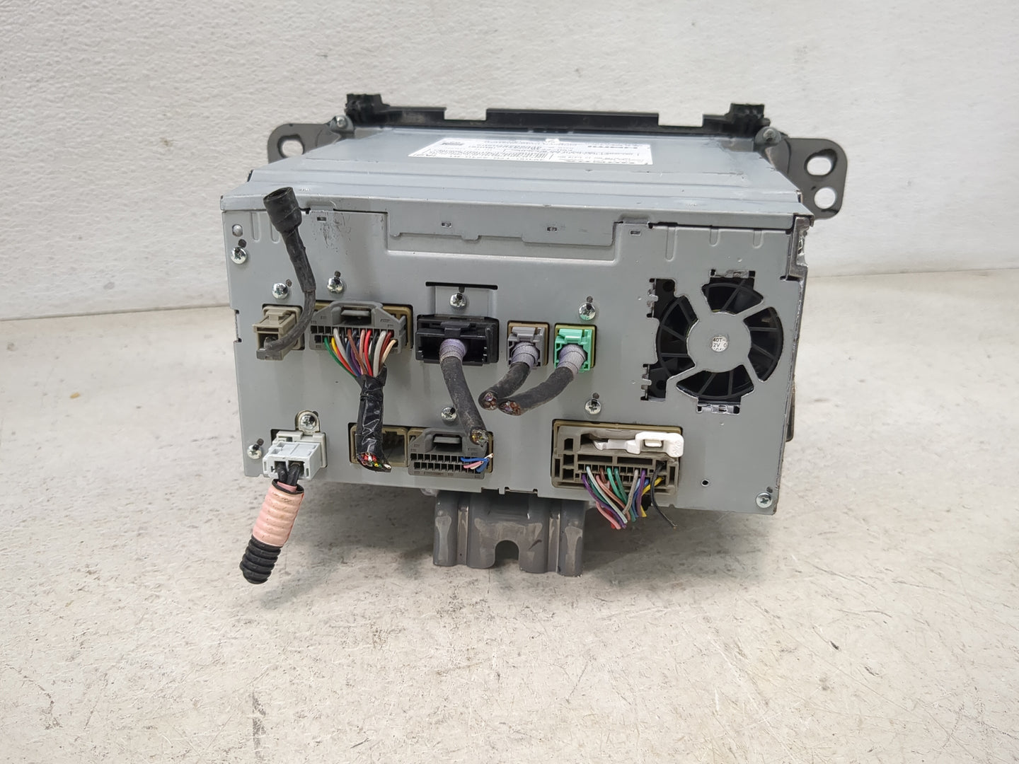 2017-2017 Honda Hr-v Radio Display Info Screen Oem - Oemusedautoparts1.com