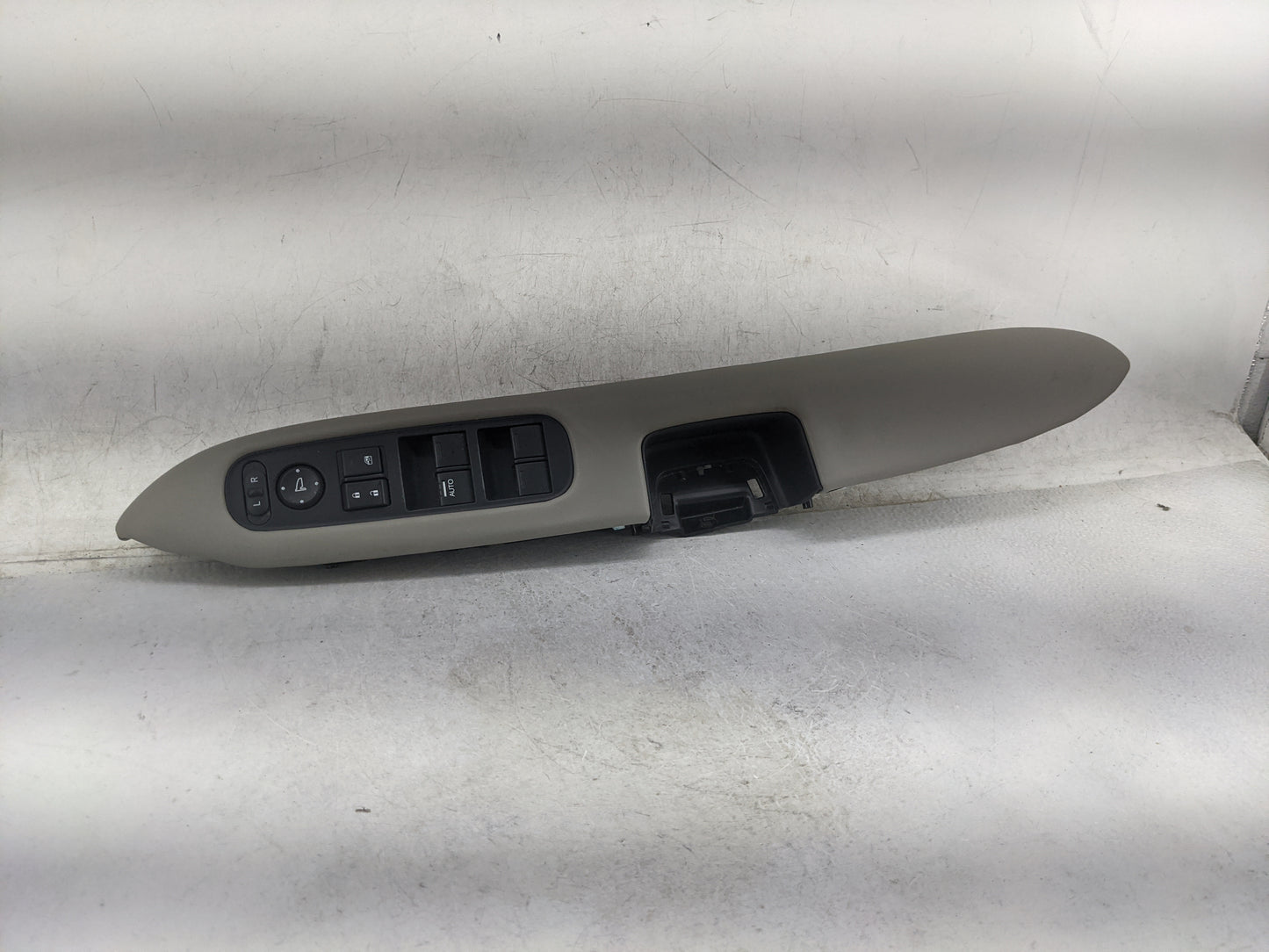 2016-2022 Honda Hr-V Master Power Window Switch Replacement Driver Side Left P/N:61022071 Fits OEM Used Auto Parts - Oemused