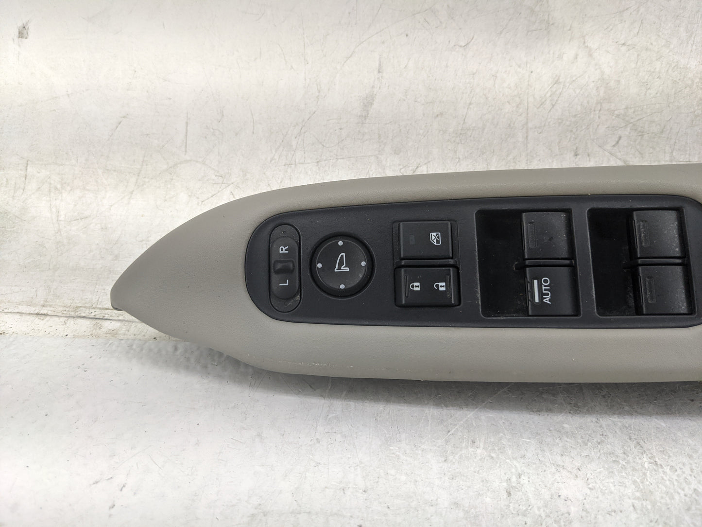 2016-2022 Honda Hr-V Master Power Window Switch Replacement Driver Side Left P/N:61022071 Fits OEM Used Auto Parts - Oemused