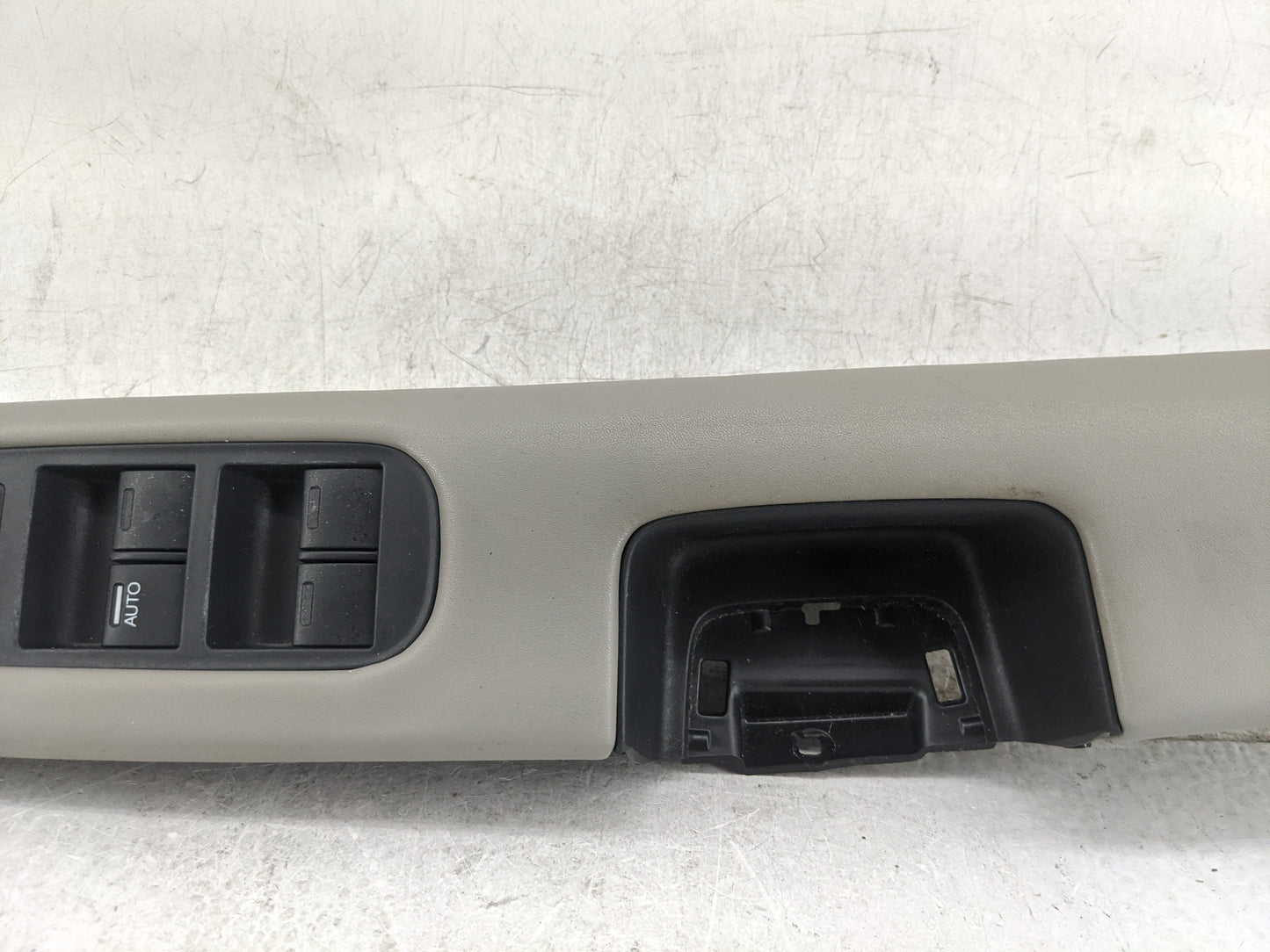 2016-2022 Honda Hr-V Master Power Window Switch Replacement Driver Side Left P/N:61022071 Fits OEM Used Auto Parts - Oemused