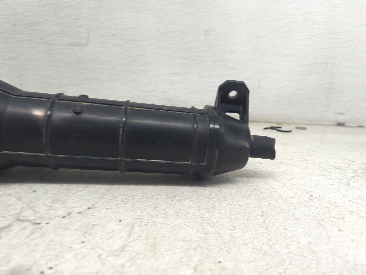 2017 Honda Hr-v Fuel Vapor Charcoal Canister - Oemusedautoparts1.com
