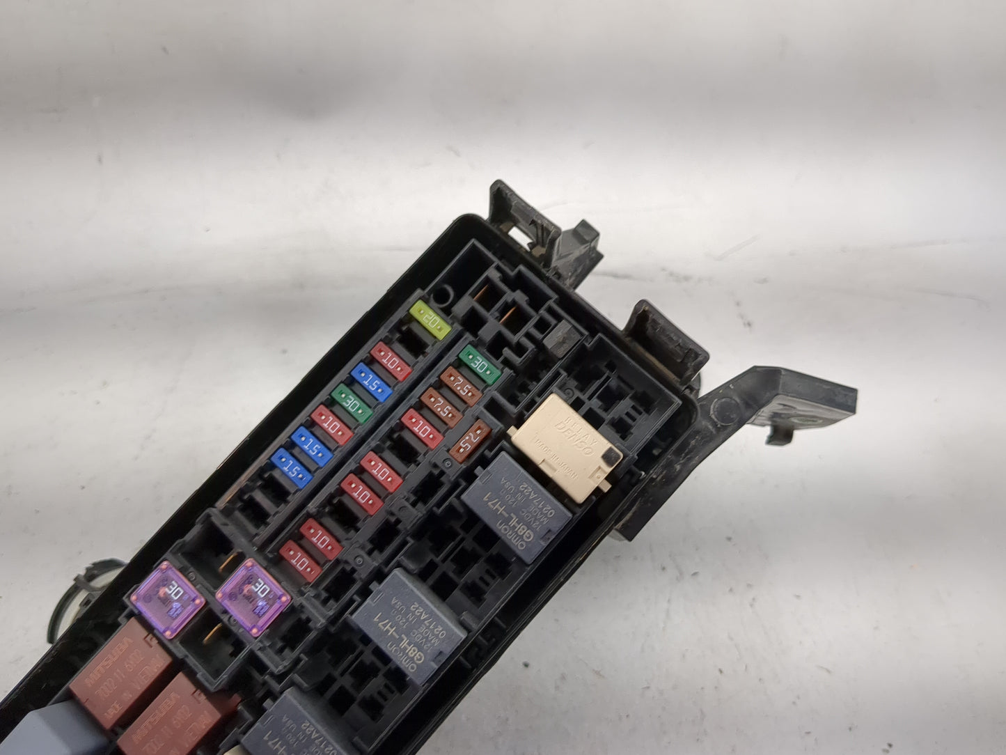 2016-2018 Honda Hr-V Fusebox Fuse Box Panel Relay Module Fits Fits 2016 2017 2018 OEM Used Auto Parts - Oemusedautoparts1.co