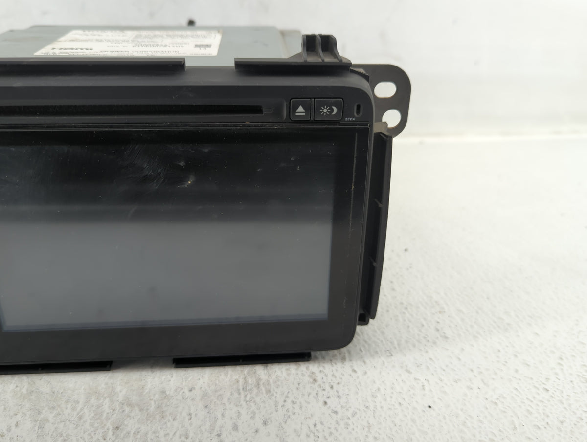 2017-2017 Honda Hr-v Am Fm Cd Player Radio Receiver 549055 - Oemusedautoparts1.com