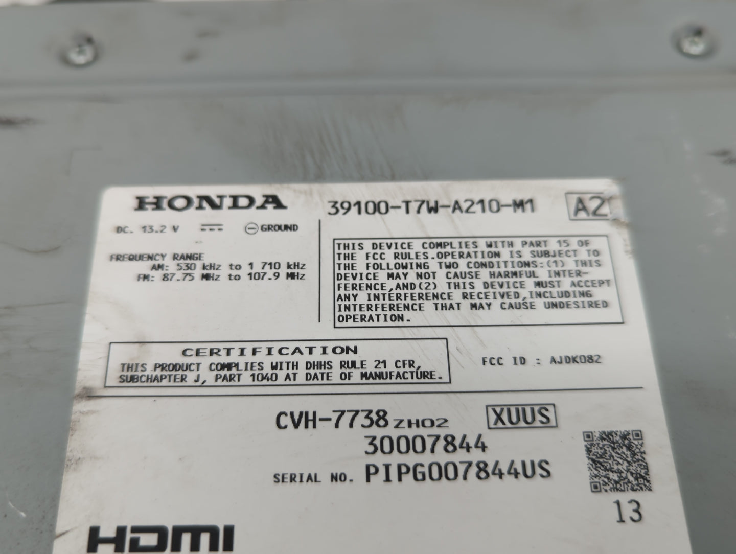 2017-2017 Honda Hr-v Am Fm Cd Player Radio Receiver - Oemusedautoparts1.com