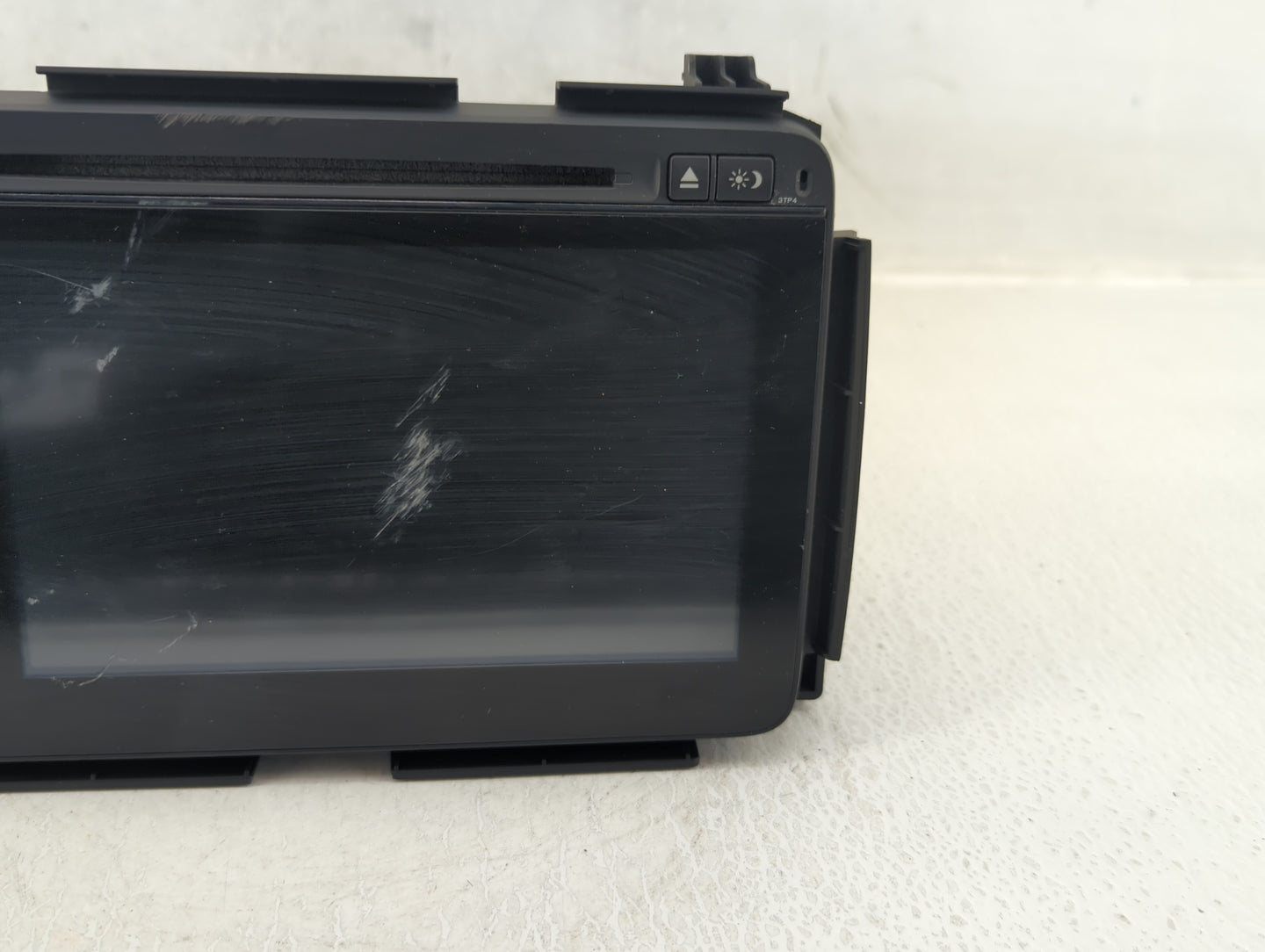 2017-2017 Honda Hr-v Am Fm Cd Player Radio Receiver - Oemusedautoparts1.com