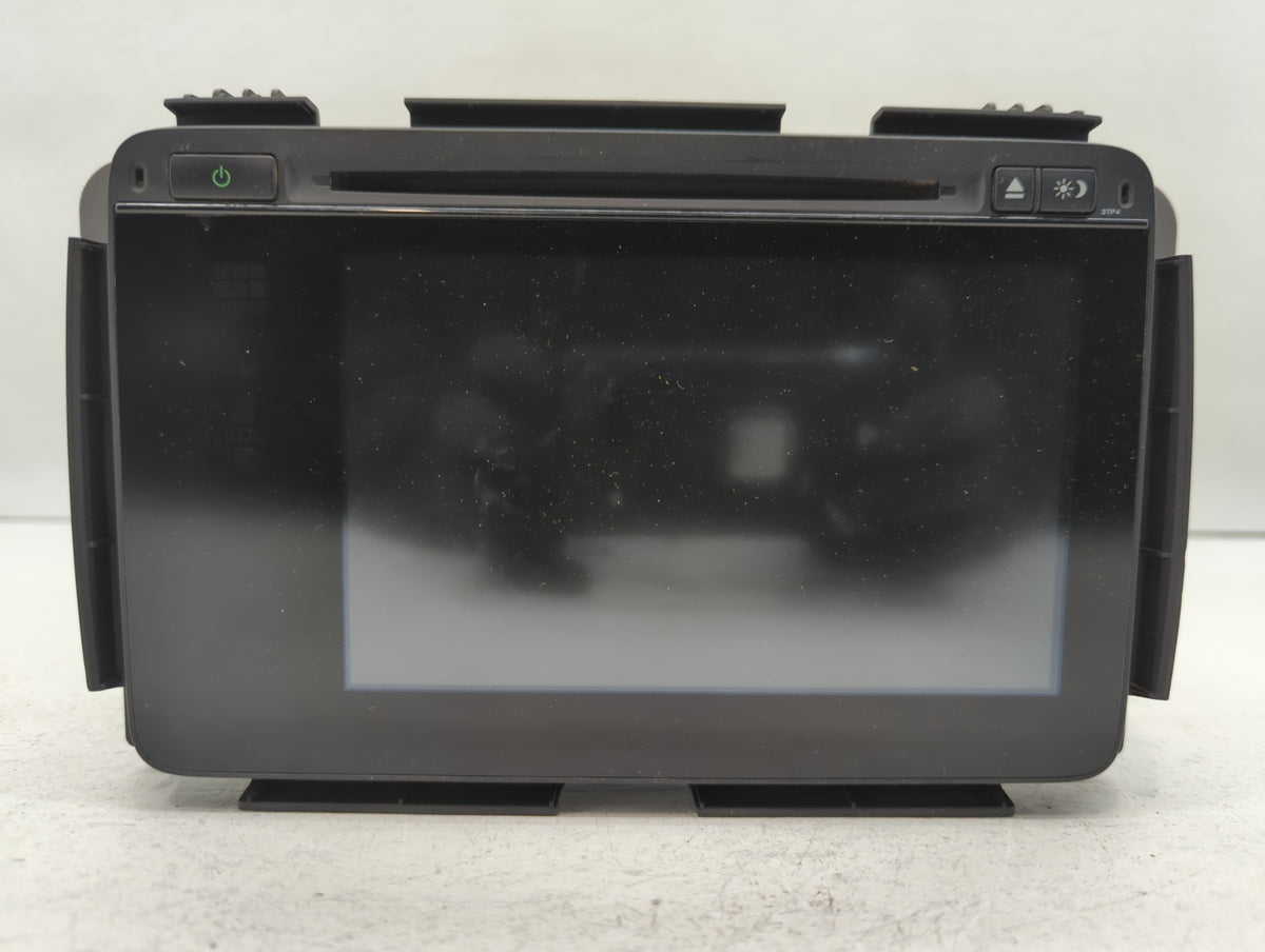2017-2017 Honda Hr-v Am Fm Cd Player Radio Receiver 593042 - Oemusedautoparts1.com