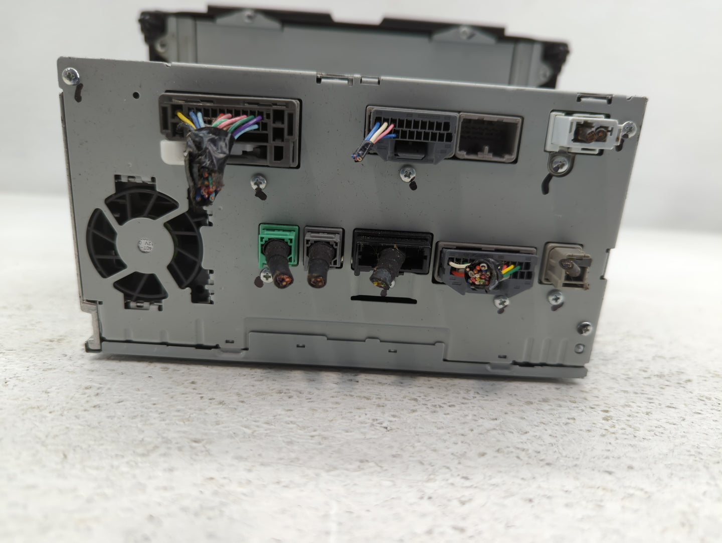 2017-2017 Honda Hr-v Am Fm Cd Player Radio Receiver - Oemusedautoparts1.com